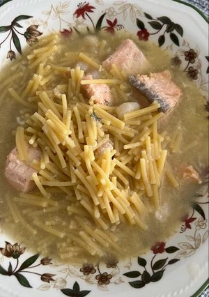 Una foto de Guiso de Salmón y Fideos de Garbanzo en TM5