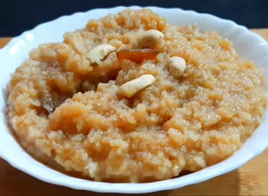 A picture of Sarkkarai Pongal/Sweet Pongal.