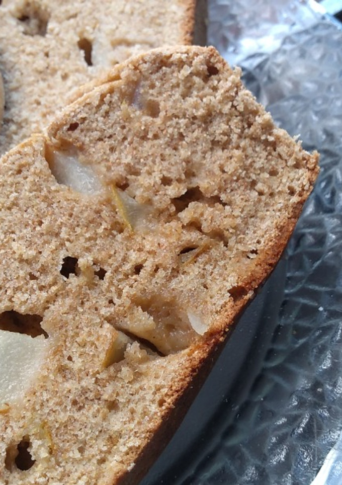 Una foto de BUDÍN INTEGRAL DE PERA🍐
