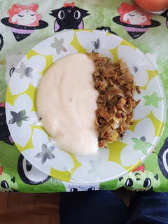 Una foto de Chipirones con curry y puré de patata