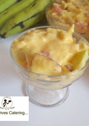 A picture of Creamy fruits salad.