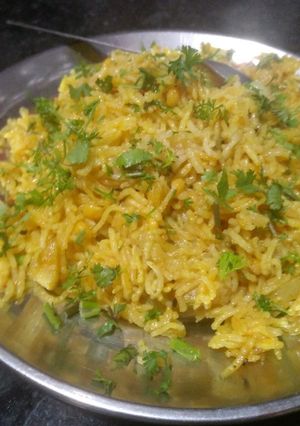 नमकीन पुलाव (namkeen pulao recipe in Hindi) रेसिपी मुख्य फोटो