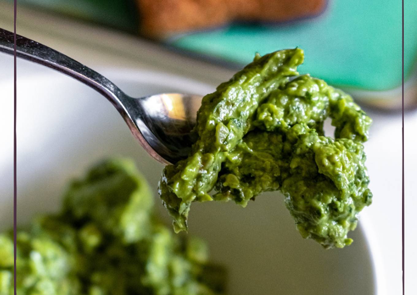 Guacapesto con pipas de calabaza y hojas de zanahoria (Thermomix) 🥑