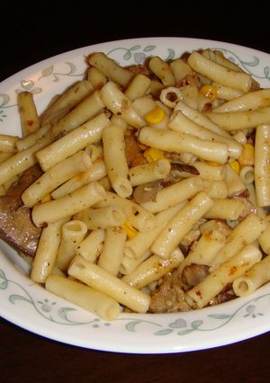 A picture of Pasta-n-Shawerma.