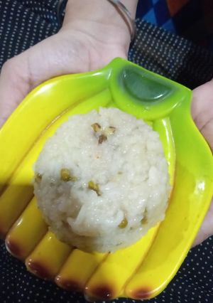 મગની ખીચડી (Moong Khichdi Recipe In Gujarati) રેસીપી મુખ્ય ફોટો