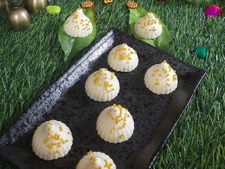 चॉकलेट ड्राई फ्रूट्स मोदक