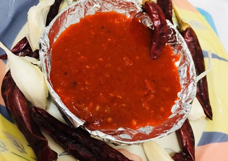 Recipe of Award-winning Red chilli garlic chutney
