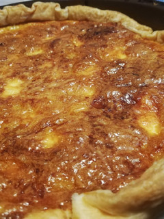 Foto principal de Pastel de calabacín, cebolla caramelizada y queso fresco