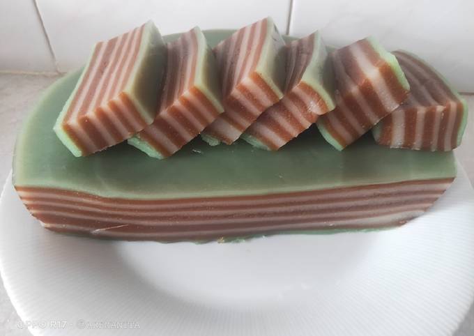 Bagaimana Membuat Lapis tepung terigu yang Lezat Sekali