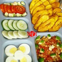 A picture of Fried plantain and egg sauce.
