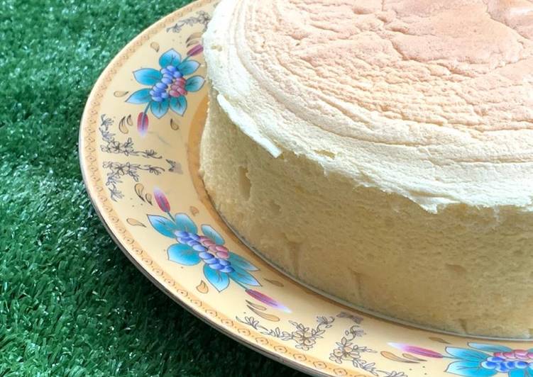 Ogura lemon cake
