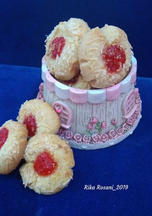 Foto resep Strawberry Thumbprint Cookies
