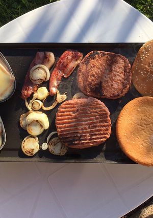 Une photo de Plancha hamburger Mamounette