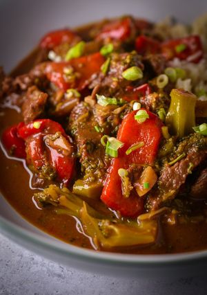 A picture of Beef In Oyster Sauce.