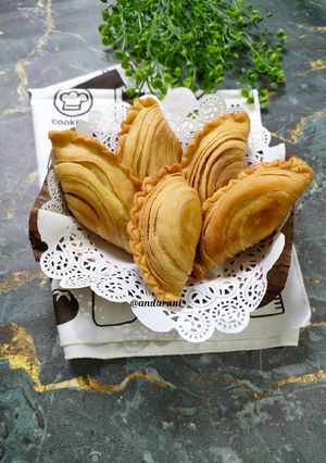 Foto resep Karipap (pastel singapura) isi labu kuning dan ayam