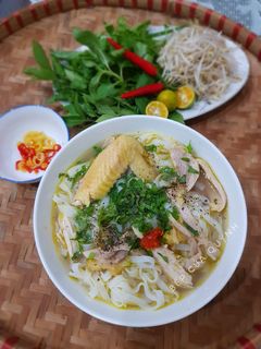 Hình của món Phở gà.