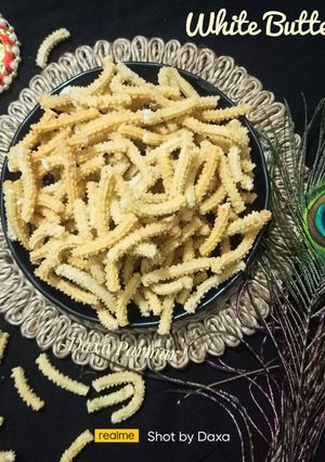 A picture of White Butter Murukku (white Butter Chakli).