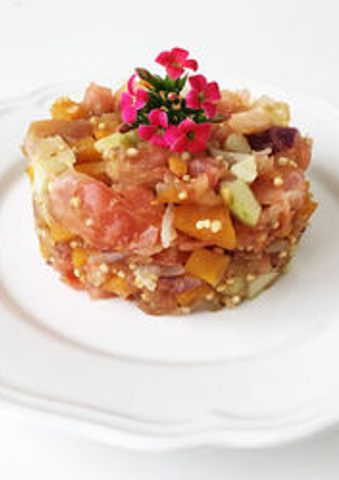 Una foto de Tartar con Quinoa