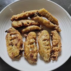 A picture of Crispy Fried Wings.