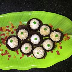 A picture of Walnut ladoo.