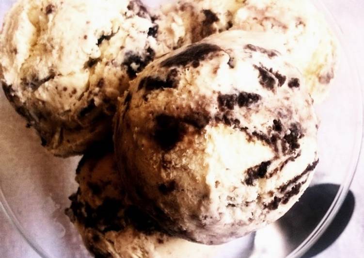 Recipe of Super Quick Homemade Homemade Cookies n Cream Icecream