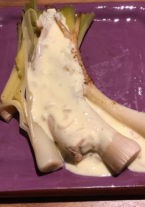 Une photo de Poireaux rôtis au beurre blanc
