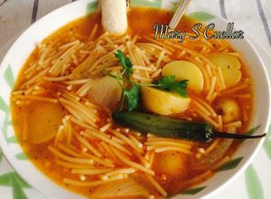 Una foto de Sopa de Fideo casero😍