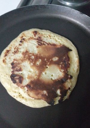 Una foto de Pancake de naranja con nuez y dulce de leche