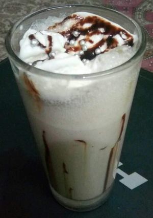 A picture of Cold coffee with ice-cream.