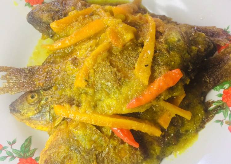 Bahan-bahan Ikan mujair masak acar yang nikmat dan Mudah Dibuat