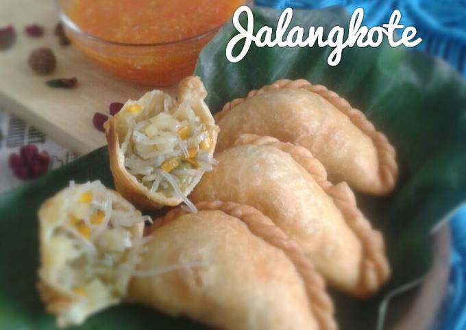 Resep Jalangkote A K A Pastel Khas Makassar Oleh Ratih Sukardi Cookpad