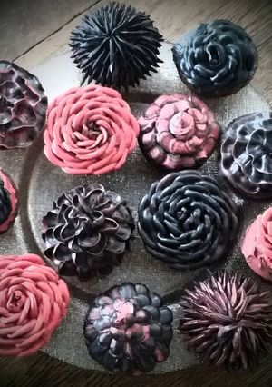 A picture of Swiss Meringue Butter Icing for cupcake and cake.