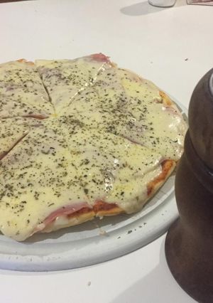 Una foto de Pizza 🍕😁