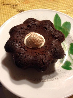 超簡單氣炸爆漿巧克力蛋糕 的食譜成品照片