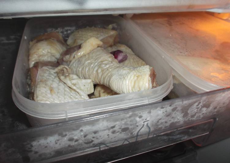 Frozen chicken simple