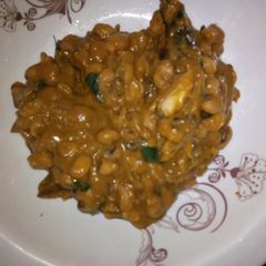 A picture of Beans porridge with moringa.