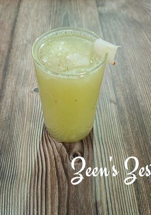 A picture of Lychee and Mint Juice.
