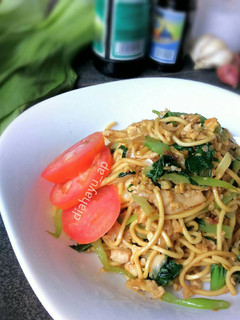Foto resep Mie goreng ayam special (#pr_homemadestreetfood)