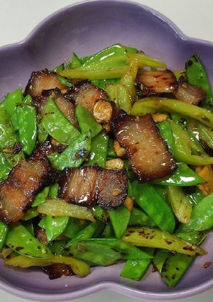 รูปของ หมูน้ำค้างผัดฝักถั่วลันเตา