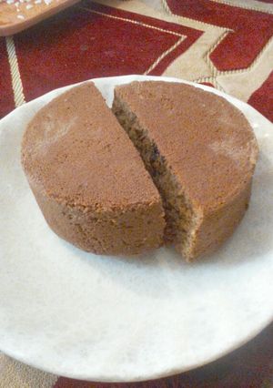 A picture of Red velvet and chocolate cake.
