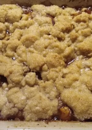 A picture of Peach cobbler.
