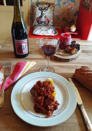 Une photo de Effiloché de porc et patates au four