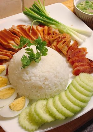 รูปของ ข้าวหมูแดง By ครัวแม่ศรีเหลี่ยม