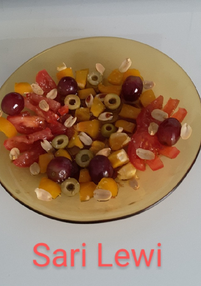 Una foto de Ensalada alegre y colorida (8 ingredientes)