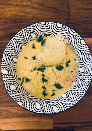 Laskagomba krémleves, manchego chips és szarvasgombás olívaolaj recept fotója