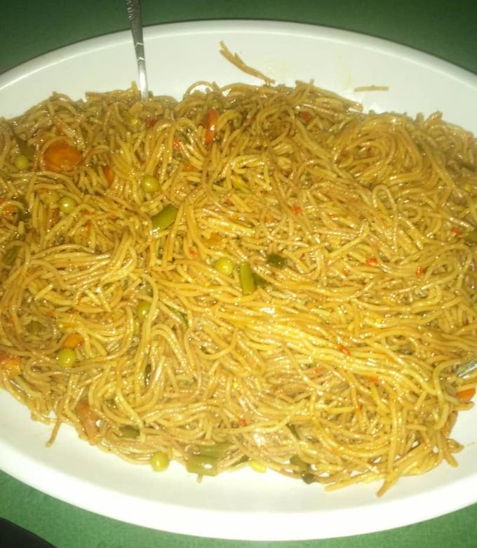 A picture of Jollof spaghetti.