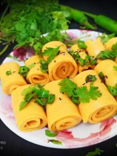 खांडवी (khandvi recipe in Hindi) रेसिपी मुख्य फोटो
