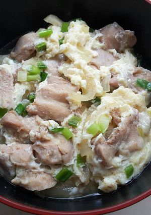 Foto resep Oyakodon (Chicken & Egg Bowl)