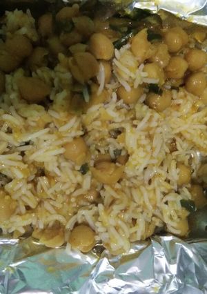 A picture of Chole chawal.