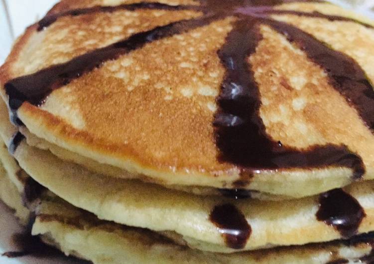 Simple Way to Prepare Ultimate Fluffy pancakes 🥞 with chocolate glazing